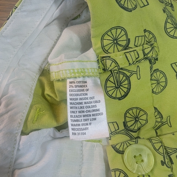 Crown & Ivy Lime Green Chino Shorts Size 8 - Picture 3 of 8